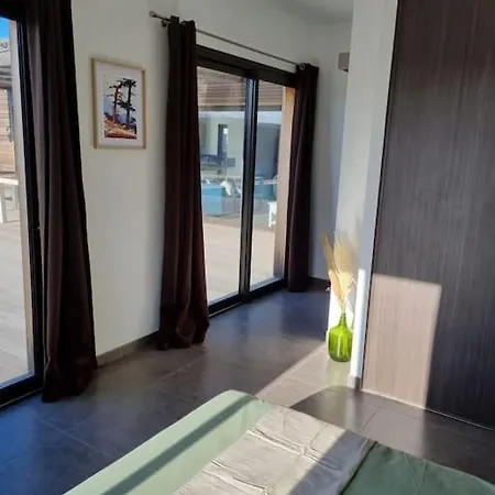 Villa Standing 226m2 8 Chb 8 Sdb Corse Du Sud