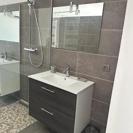 Vila Standing 226m2 8 Chb 8 Sdb Corse Du Sud